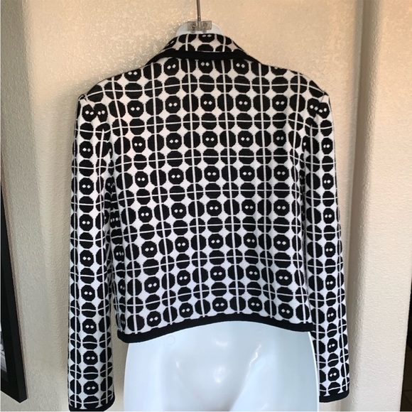 ST JOHN Collection cropped knit jacket, black/white geometric pattern - Picture 3 of 11